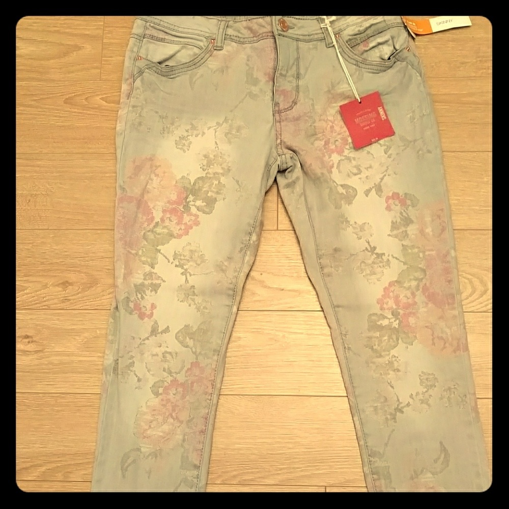 🆕 Floral Jeans